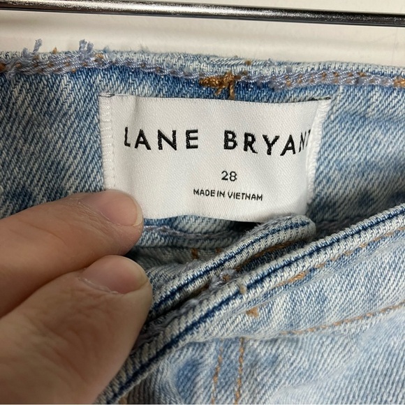 Lane Bryant mid rise boyfriend Bermuda jean shorts size 28 - Picture 4 of 8